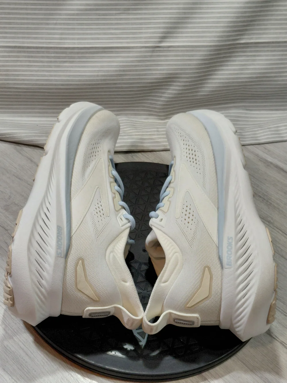 Brooks glycerin 23